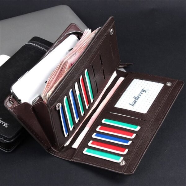 Baellerry Wallet Leather in-use